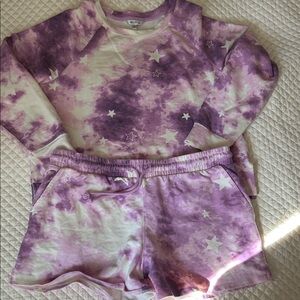 WILDFOX Women’s Purple Star Tie-Dye sweatshirt long sleeve top with shorts